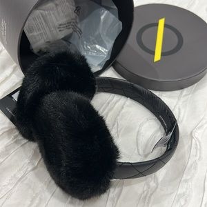 Cole Haan x ZERØGRAND All-Weather Quilted Bluetooth Earmuff